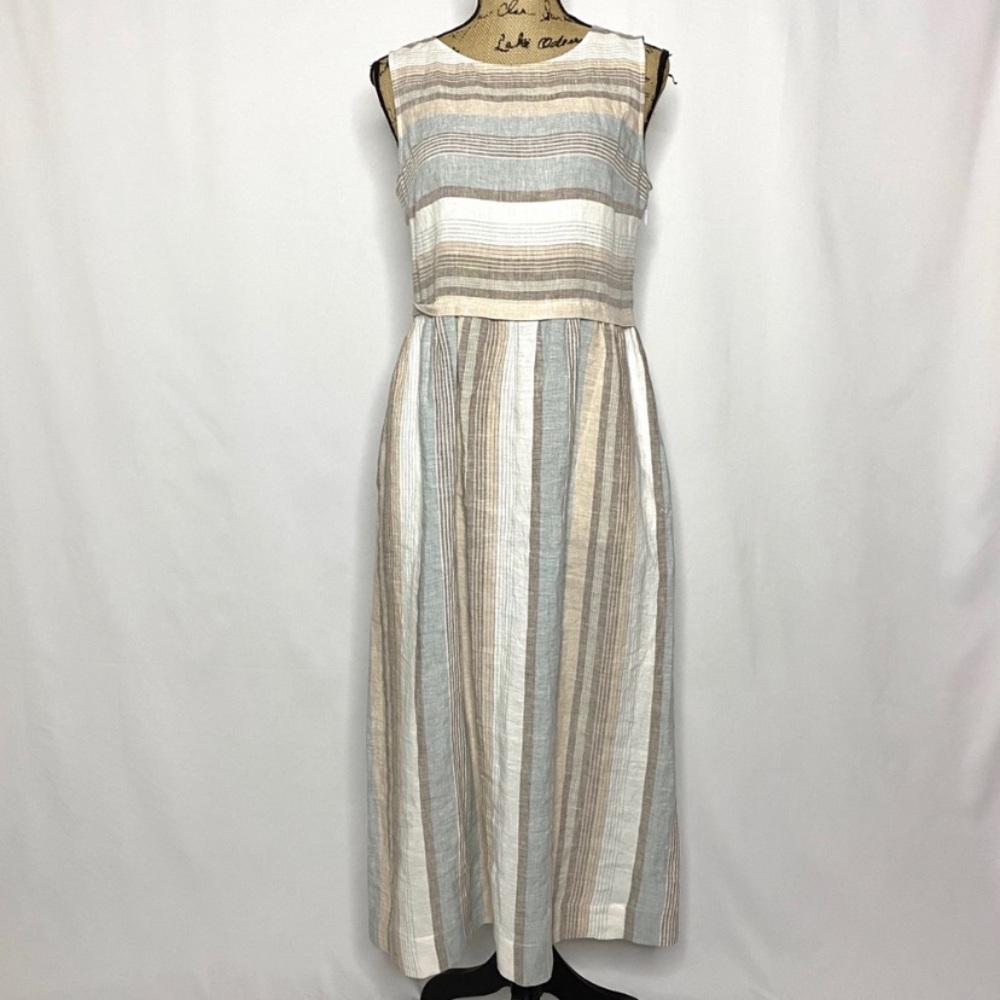 Perfect dress for the beach!